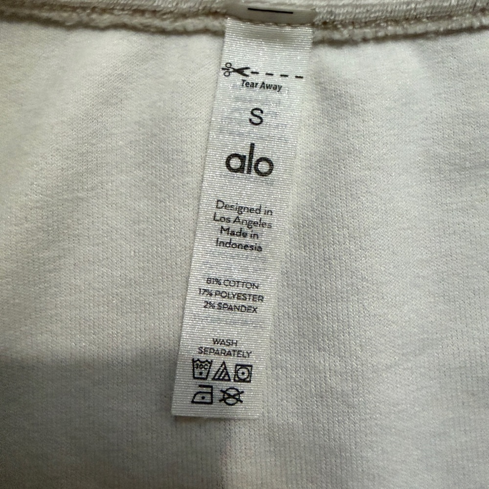ALO Yoga Cream Square Neck Crop Top - Picture 8 of 8